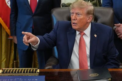 Trump and Vance’s Oval Office announcement turned into a spectacle of barely contained rage