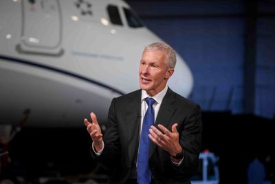 United Airlines CEO—who made $32 million last year—calls for a national wealth tax and a near-100% inheritance tax: 'I would pay them'