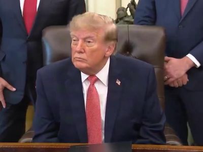 'Zelenskyy has to want to settle this war,' says Trump; highlights Russian territorial gains in conflict
