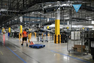 Amazon to create thousands of entry-level jobs amid employment crisis