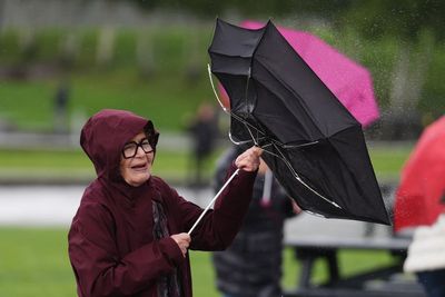 Met office issues amber wind warning for parts of south-west England