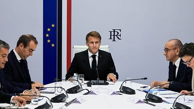 In apparent swipe at Trump, Macron slams 'stupid comments' by foreign leaders on France protests