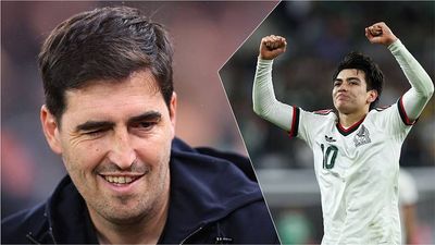 Andoni Iraola’s Cryptic Response to Gilberto Mora Transfer Excites Liverpool Fans