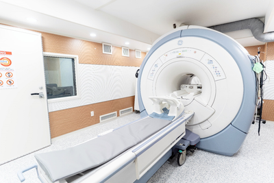 What a Knee MRI Shows That an X-Ray Cannot