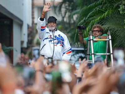Amitabh Bachchan announces social media break, says he has been advised to rest and recover