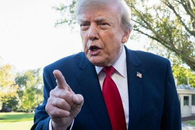 Trump calls media members ‘dummies’ and ‘stupid’ a day after his Oval Office tirade