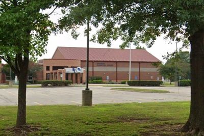 Nearly 100 kids, staff at Kansas elementary school come down with norovirus in outbreak