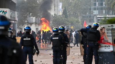🔴Live: Authorities in Lyon and Marseille ban all protests Saturday
