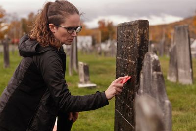 Woman who cleans strangers’ graves reveals why she lets the dead choose her