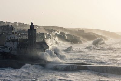 RNLI issues safety warning ahead of Storm Austen's arrival