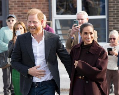 Is this Prince Harry or David Brent in The Office? Either way, we’re watching a masterclass in awkwardness