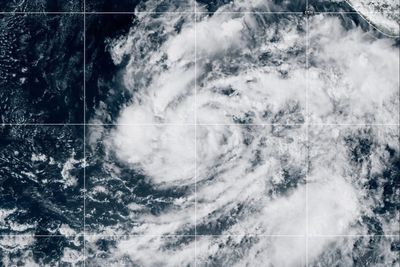 Powerful storms threaten US coastlines as 65mph winds batter Atlantic and major hurricane looms