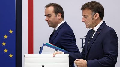 France's Macron convenes defence council ahead of fresh weekend protests