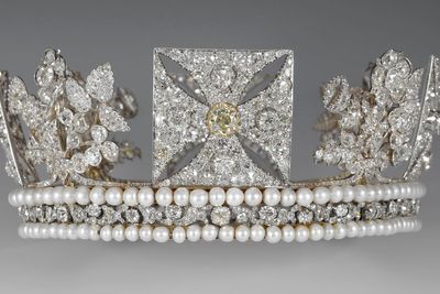 Spectacular royal jewellery spanning 500 years to go on show at Palace