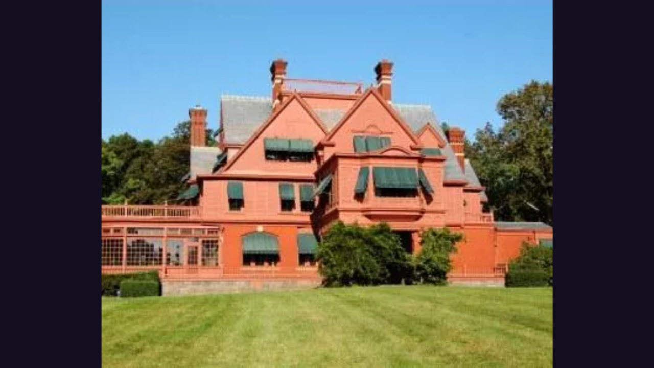 In 1886, Thomas Edison bought Glenmont, now a National…