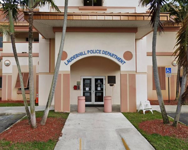 Florida police officer finds man dead and steals his house and identity, authorities allege