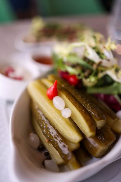 9 Restaurant Extras You May Be Paying For Without Realizing You Can Ask for Them Free