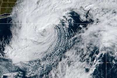 Bulletin PM briefing: Two storms to hit UK in two days and internet security crisis