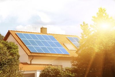 Over 60% of people want heat pumps, solar and batteries to power their next home, new report finds