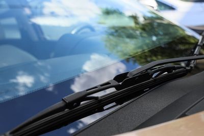 4 Windshield Wiper Tricks Most Drivers Don’t Know Their Cars Can Do