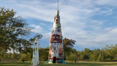 Ed Galloway’s Totem Pole Park: retired teacher built 90-foot folk-art tower; Route 66 site later restored