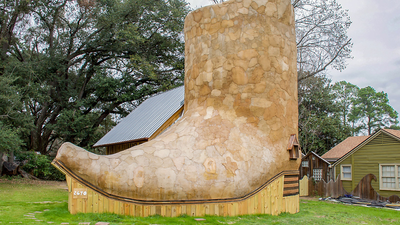 Texas cowboy boot house features two bedrooms and a $1,200 monthly rent