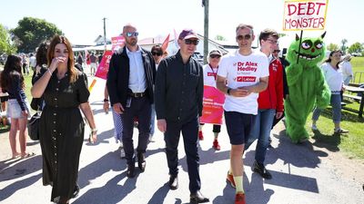 New Zealand Labour in damage control over gang ties