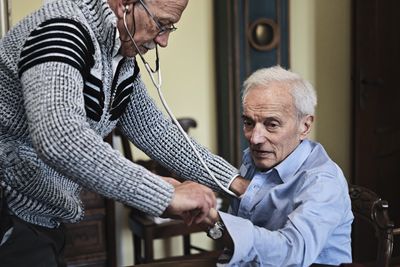 Newer Blood Thinners Linked to 83% Lower Stroke Risk After Brain Bleeds in AFib Patients, but Trials Disagree