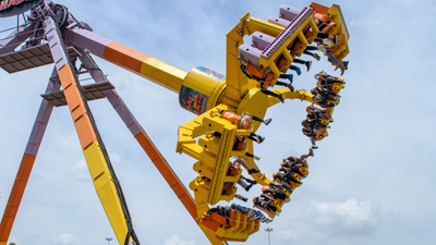 18-Year-Old Dies After Falling From Cabo San Lucas Ride 'The Pendulum' as Horrifying Video Appears To Show Shoulder Restraint Lifting