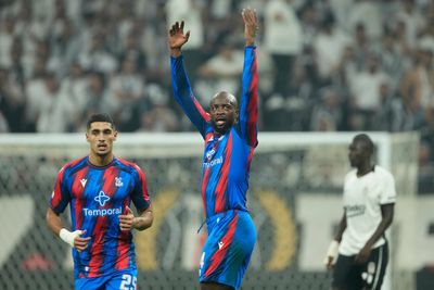 Crystal Palace made to settle for draw against 10-man Besiktas