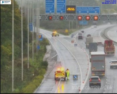M25 smash: Three-vehicle collision causes long tailbacks on motorway in Surrey