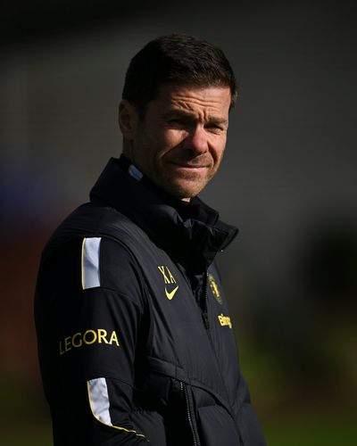 Chelsea: Xabi Alonso updates Emi Martinez return timeline in three-man injury update