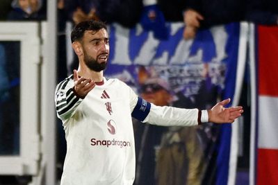 Michael Carrick puts Manchester United first amid Bruno Fernandes outburst controversy