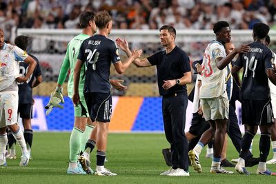 Chelsea: Xabi Alonso agrees with Thibuat Courtois and Mike Penders comparison after talks with Real Madrid star