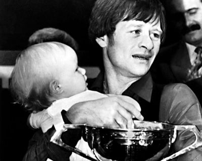 A tender sporting moment with Alex ‘Hurricane’ Higgins