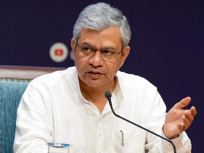 Govt to issue consultation paper on AI law in coming weeks: Vaishnaw