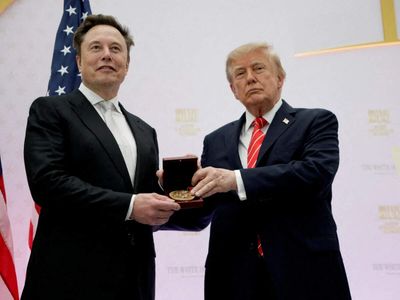 US has for years asked Musk to alter Starlink service in Ukraine, Middle East, sources say