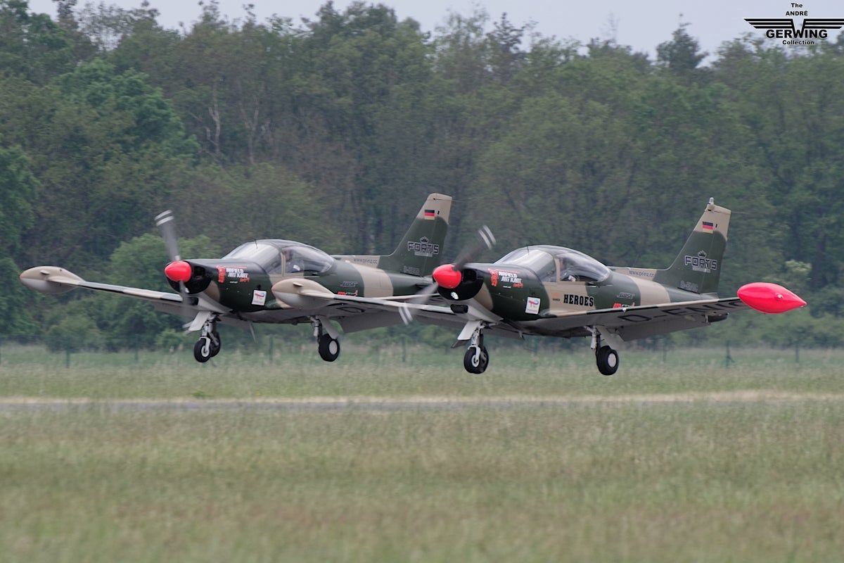 Four Philippine pilots killed after two training…