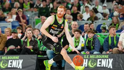 Phoenix shoot the lights out to down the 36ers in NBL