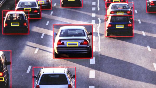 Iowa Voters Don't Want Police or Flock Tracking Their Cars. Politicians Are Still Catching Up.