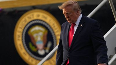 Trumpiana: Go away, scary blue wave, go away. Go away!
