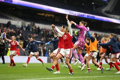 Arsenal finally end WSL slump with contentious derby win at Tottenham