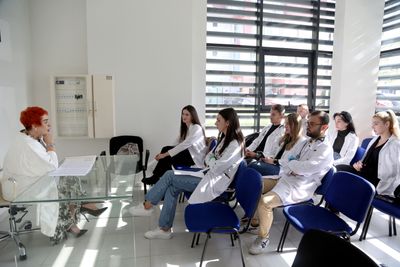 Future Doctors at 80 Institutions Could Get 40 Hours of Nutrition Training Under a Voluntary HHS Pledge