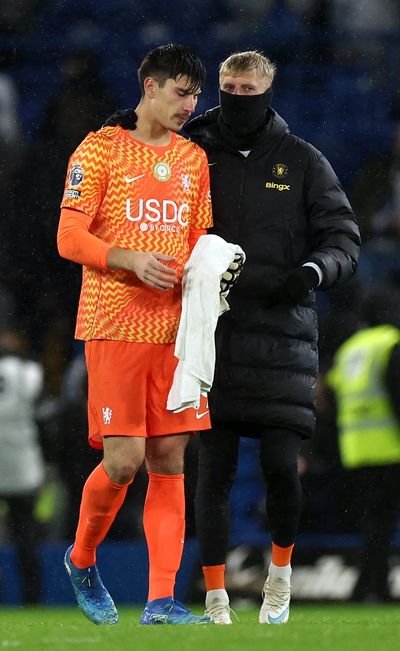 Chelsea: Xabi Alonso sends message to Mike Penders after horror full debut