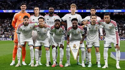 Real Madrid Predicted Lineup vs. Barcelona: Mourinho Makes Bold Midfield Call