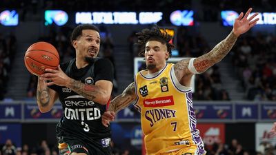 King Kendric outgunned as Sydney toppled in NBL upset