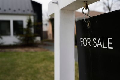Home sellers are lowering their price and helping buyers to make a deal in a stagnant market