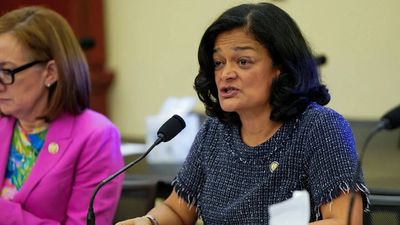 Washington 7th District Race: Jayapal seeks sixth term in Democratic stronghold