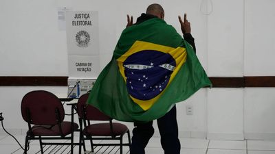 Lula vs Flavio Bolsonaro in neck-and-neck race: What are the key issues?