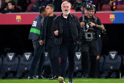 Jose Mourinho produces vintage knee slide after beating Barcelona in El Clasico